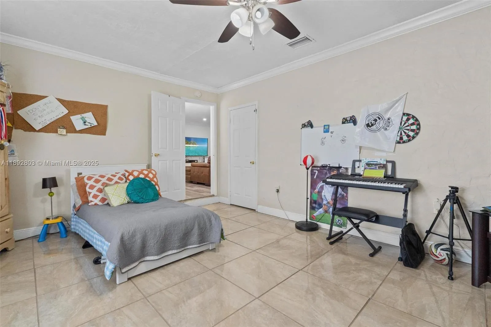 9200 NW 21st Mnr