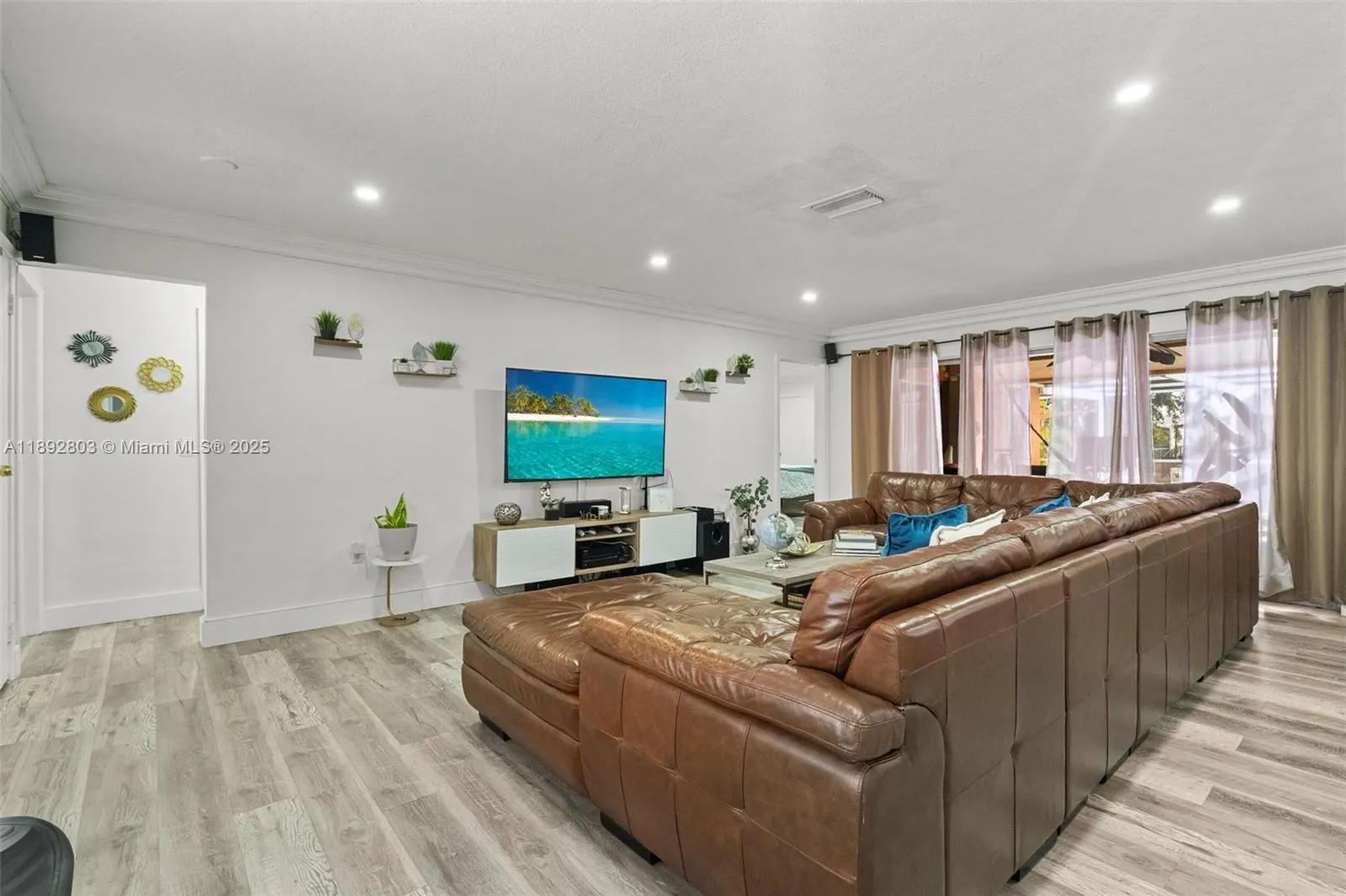 9200 NW 21st Mnr