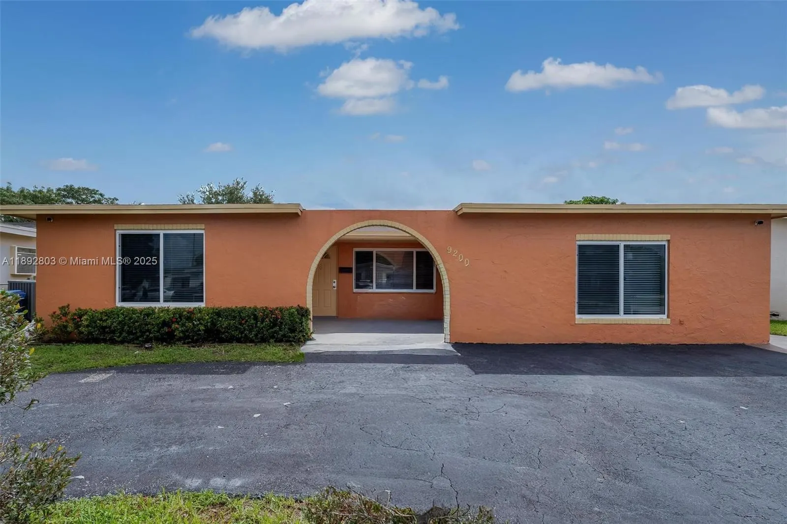 9200 NW 21st Mnr