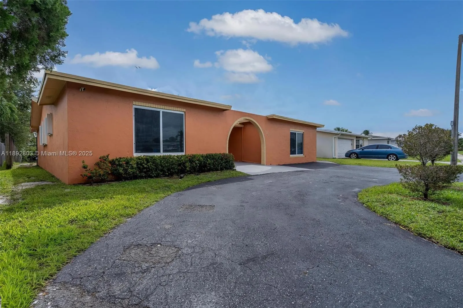 9200 NW 21st Mnr
