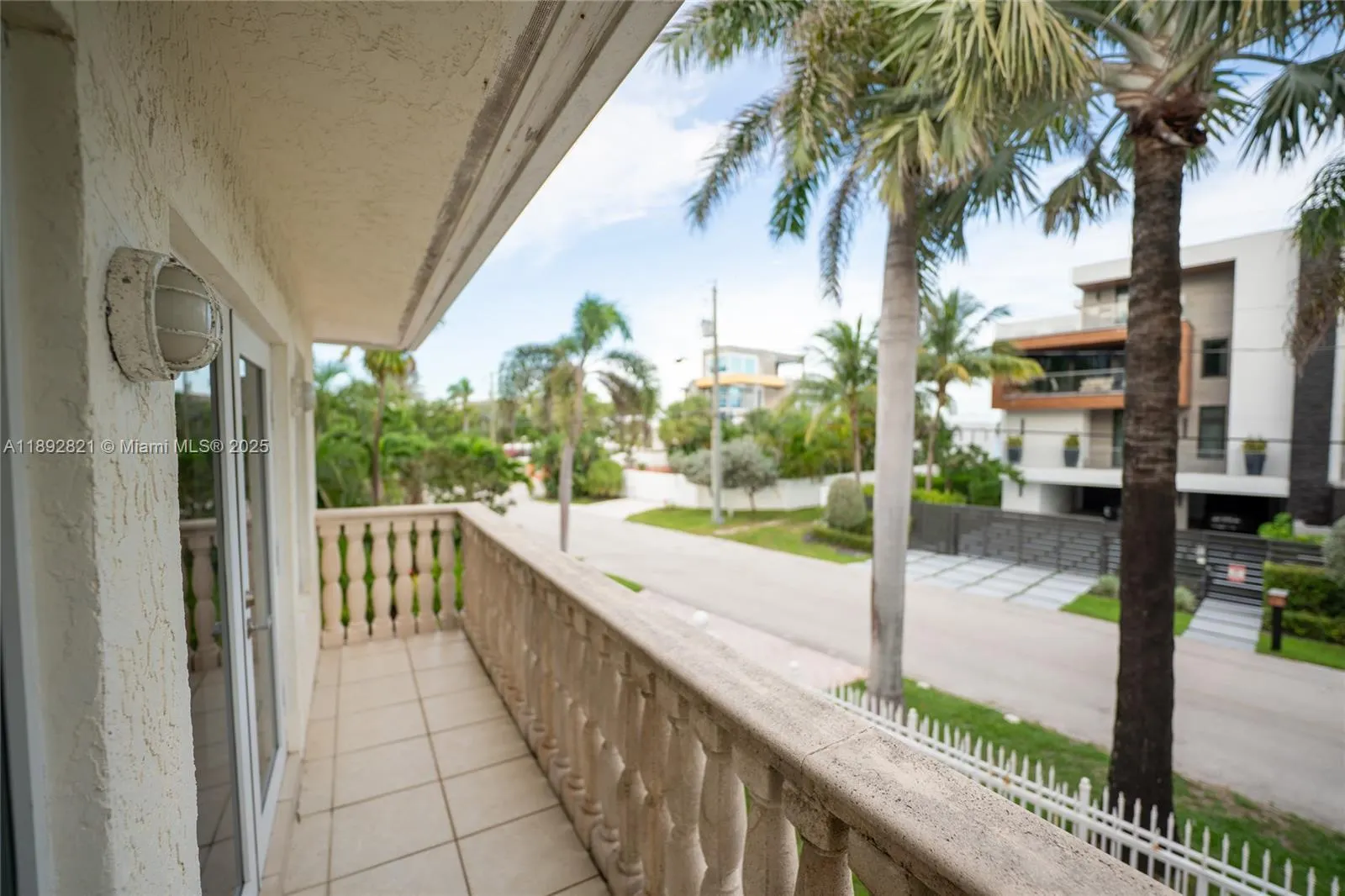 2701 N Atlantic Blvd