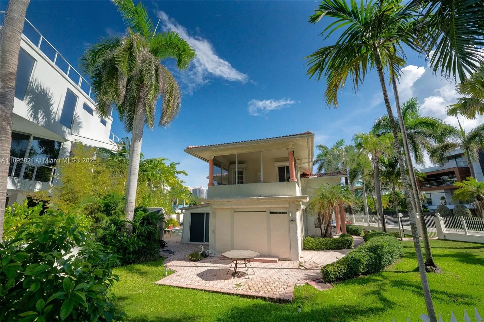 2701 N Atlantic Blvd