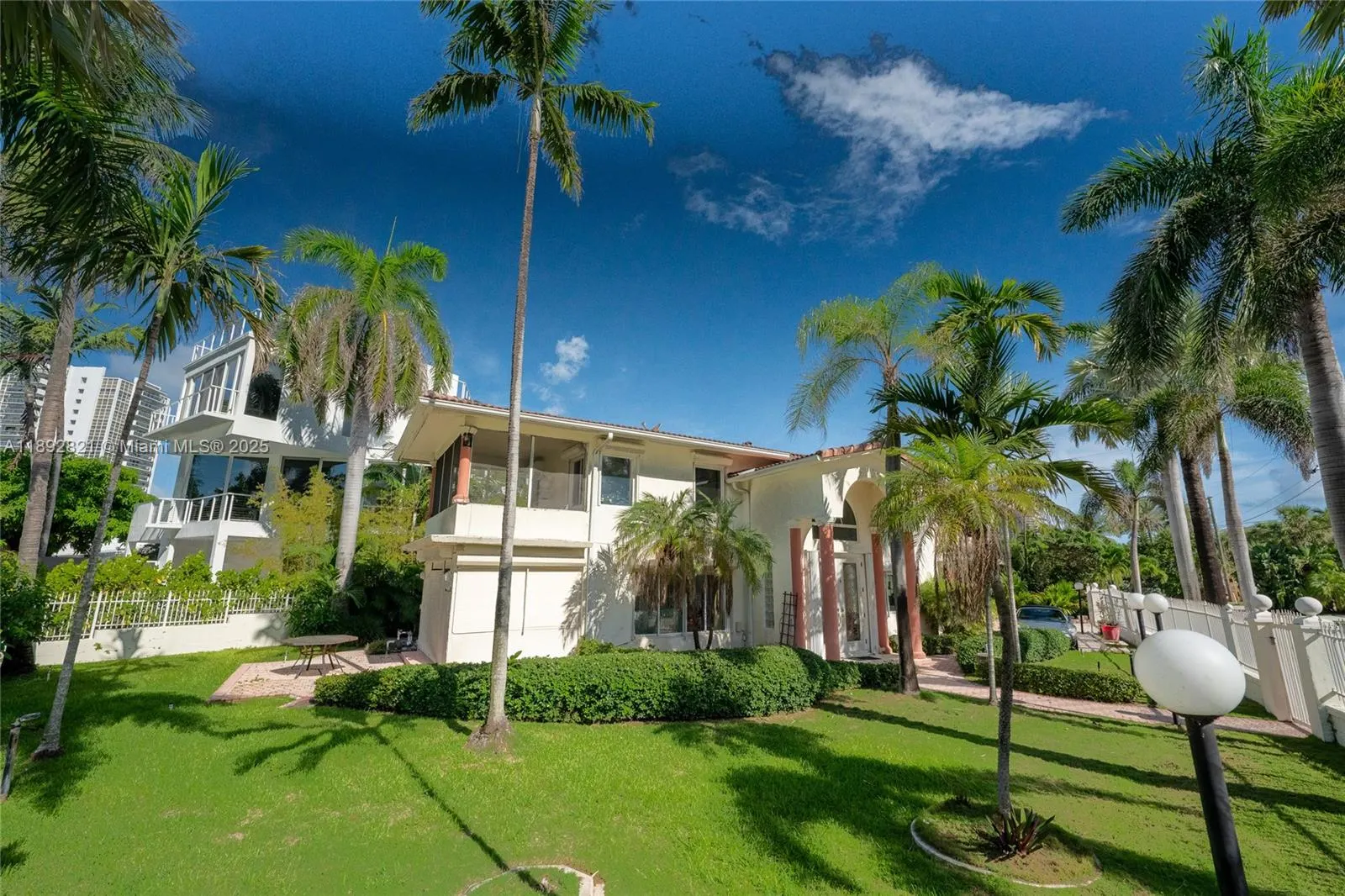 2701 N Atlantic Blvd