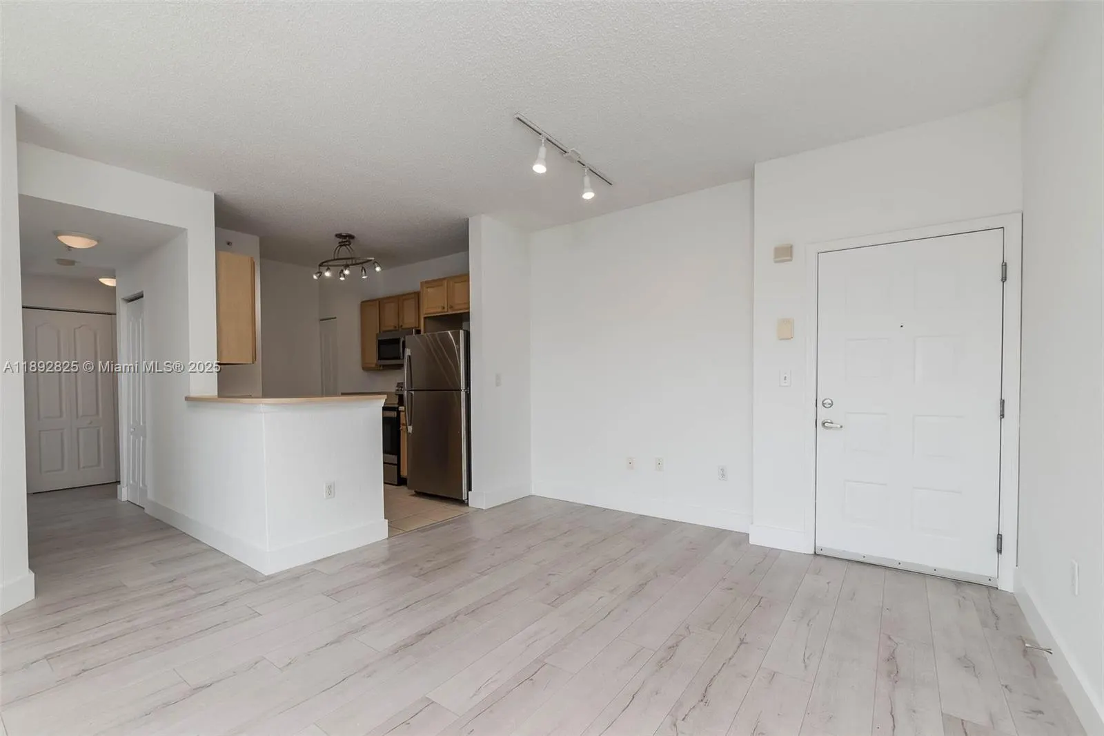 6001 SW 70th St, #609