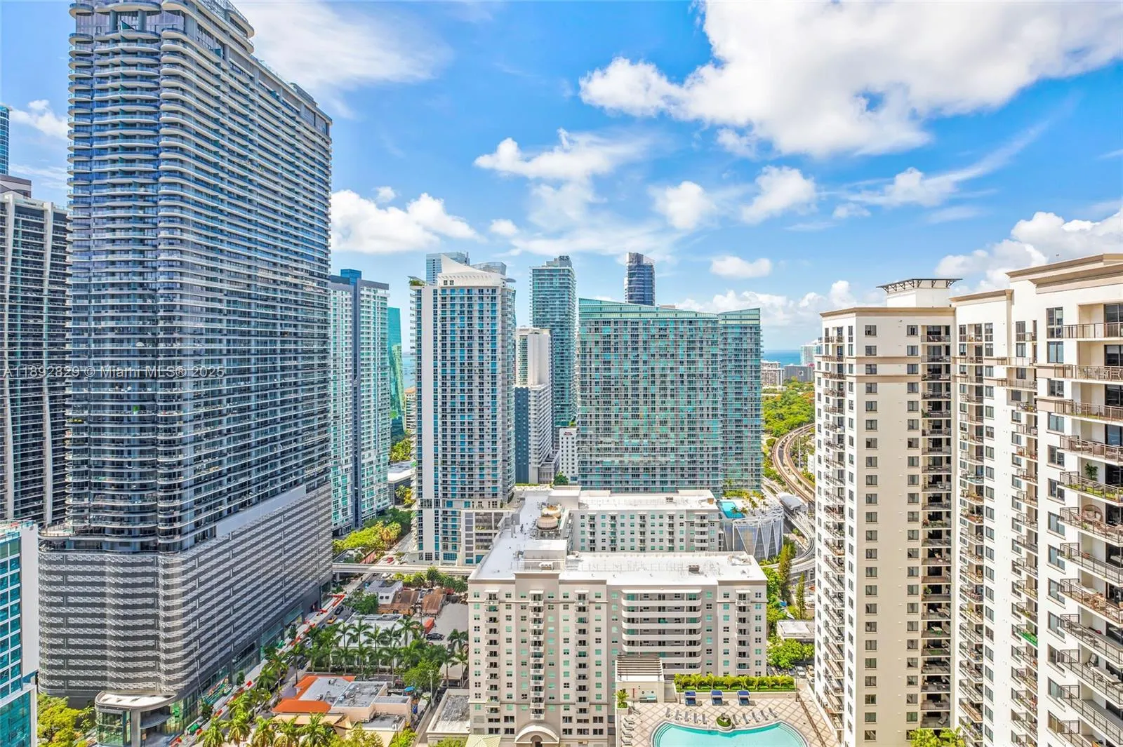 55 SW 9th St, #3205