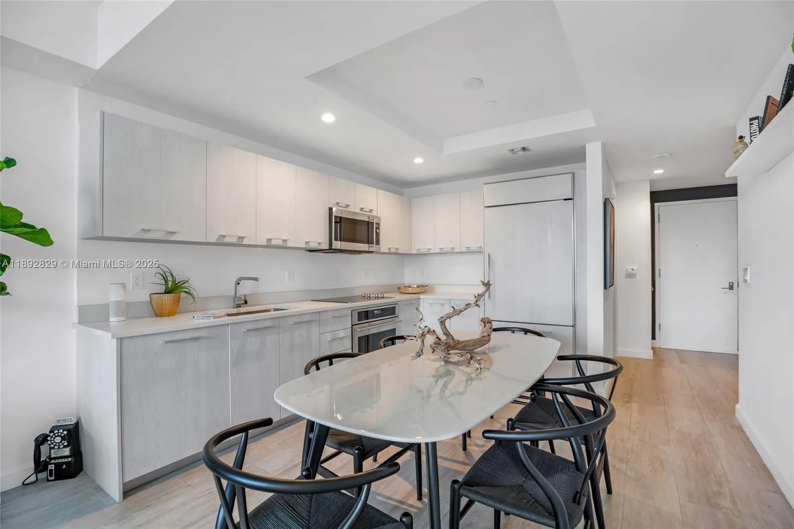 55 SW 9th St, #3205