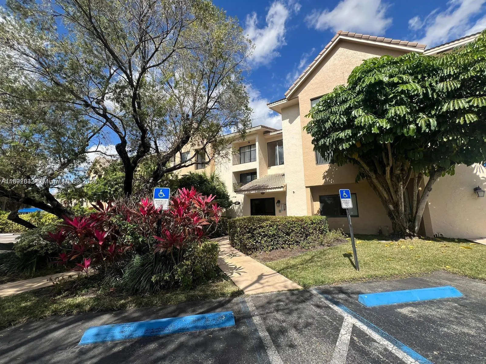 10001 W Atlantic Blvd, #317