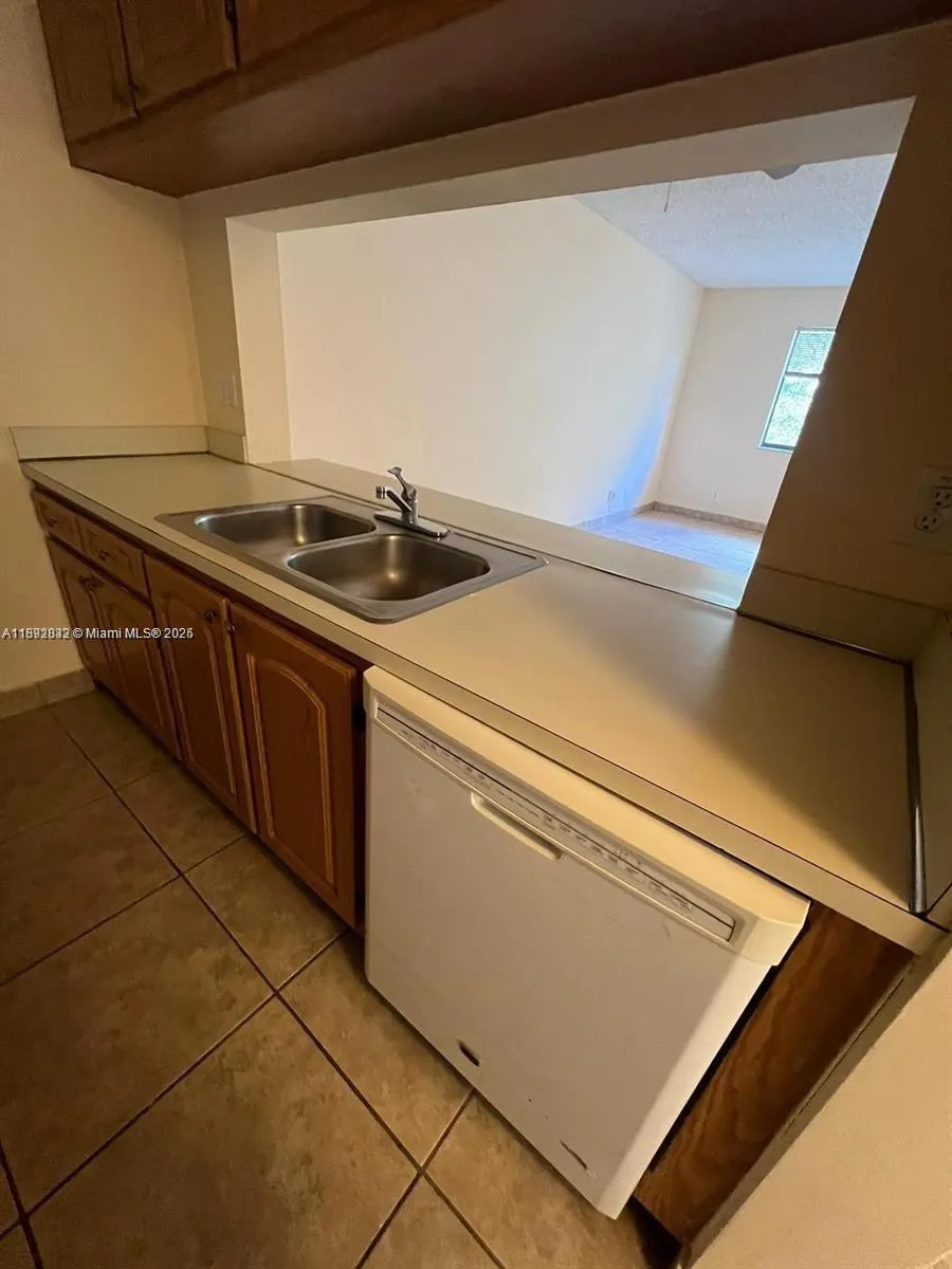 10001 W Atlantic Blvd, #317
