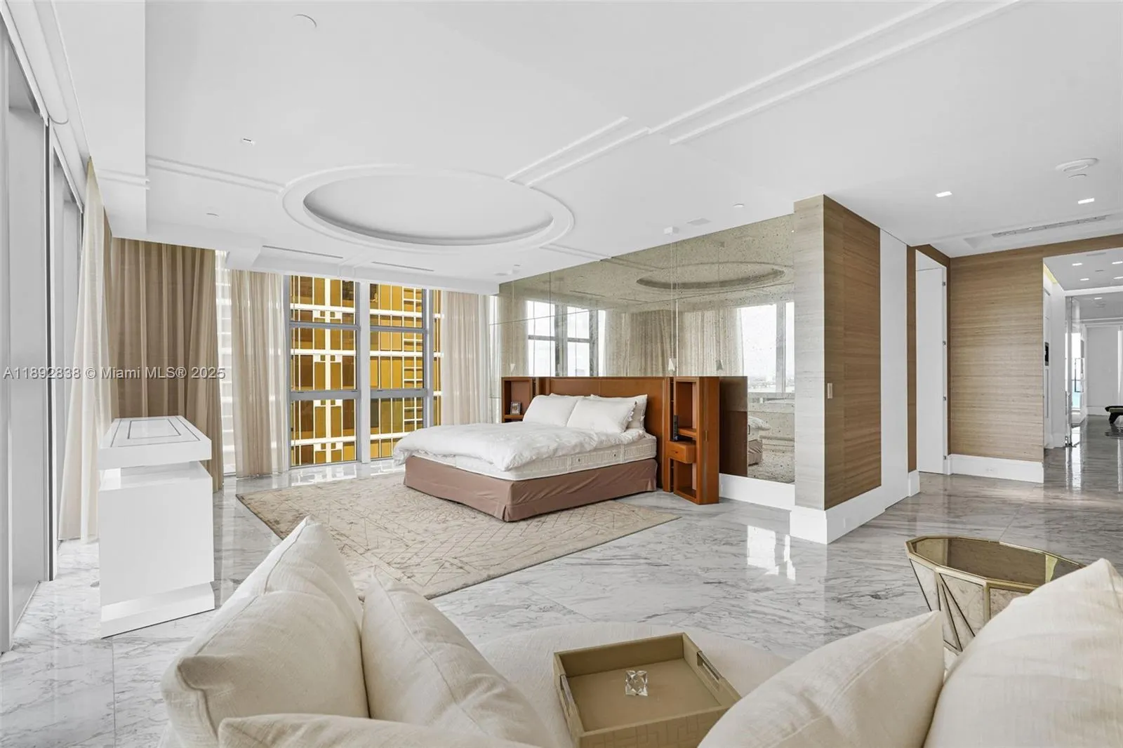9701 Collins Ave, #2104S