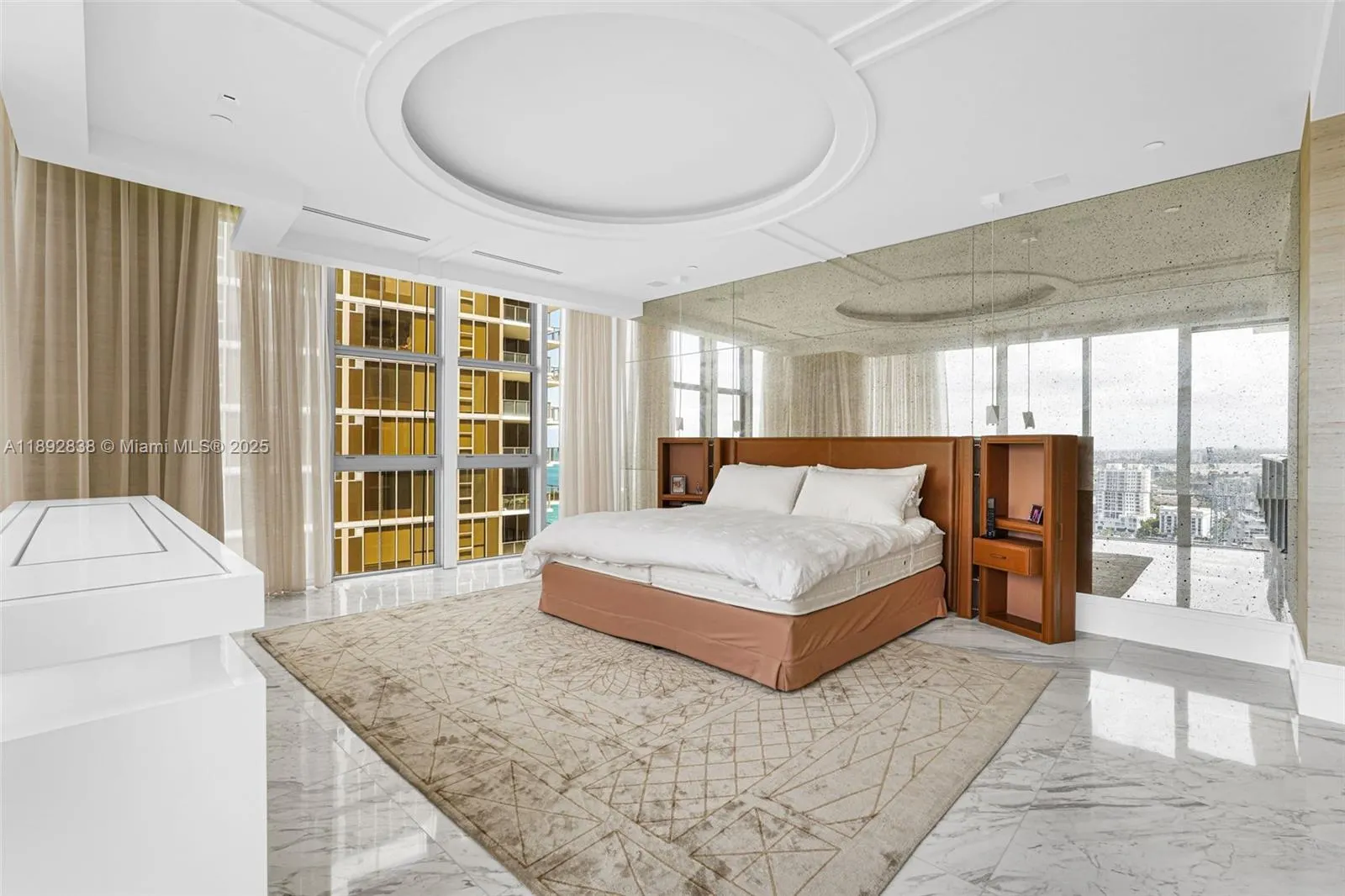 9701 Collins Ave, #2104S