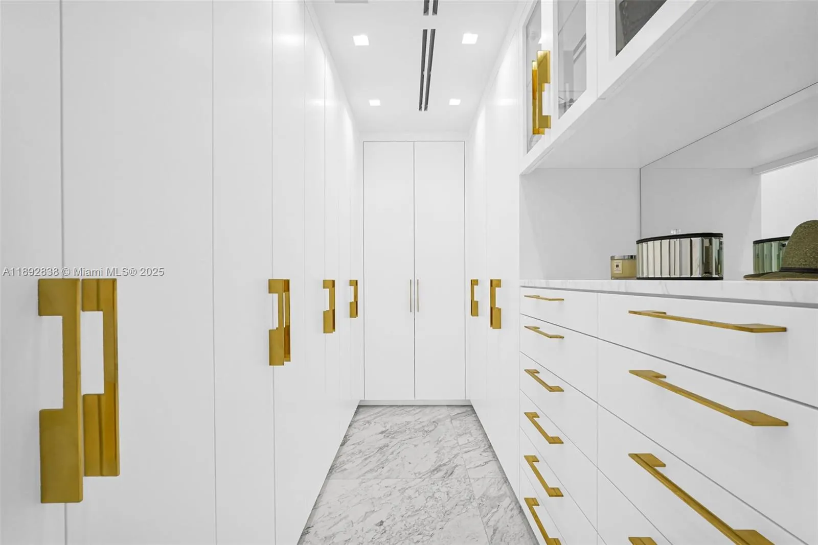 9701 Collins Ave #2104S