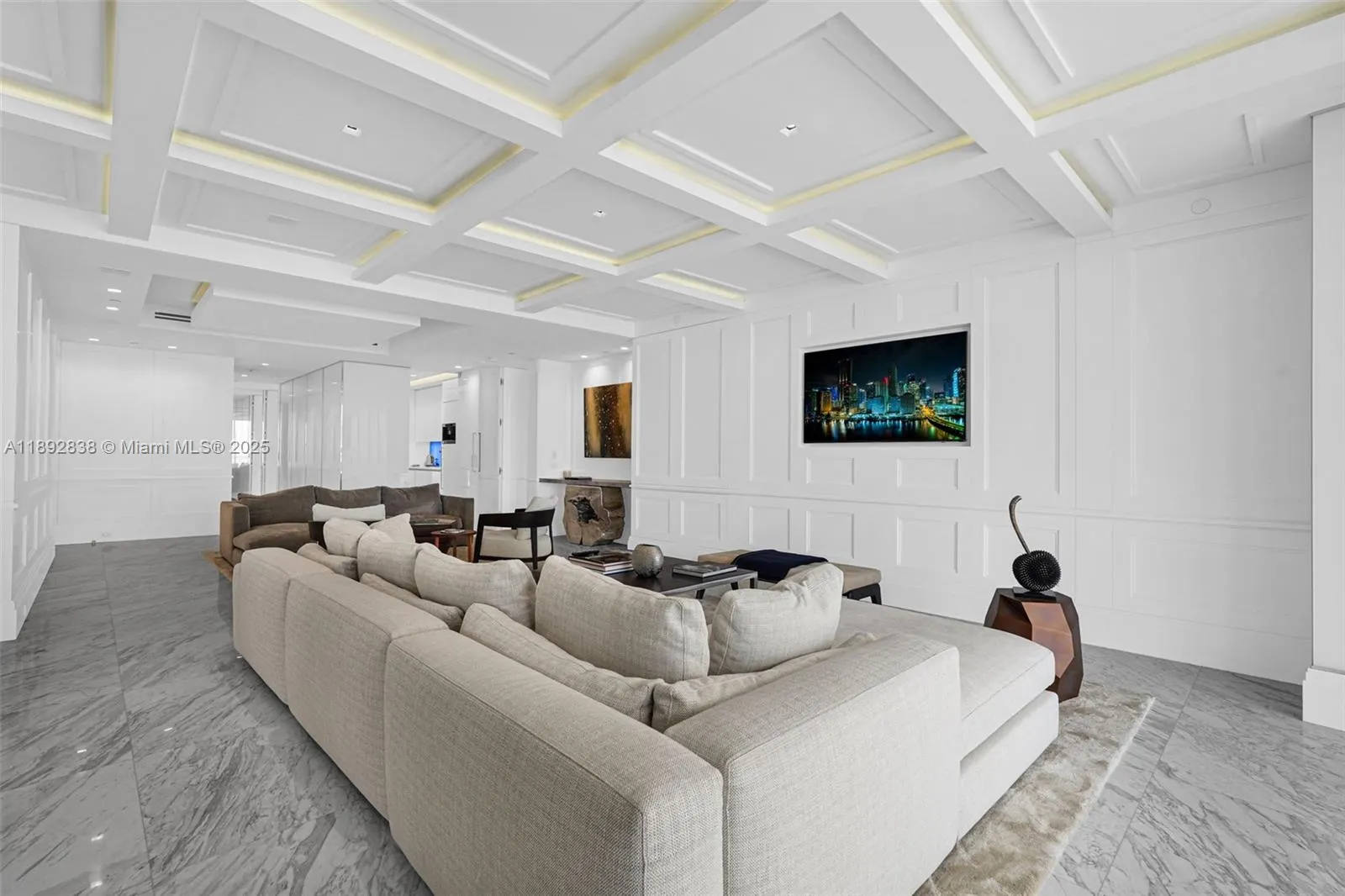 9701 Collins Ave, #2104S