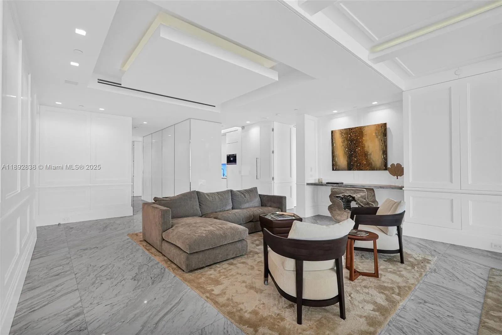 9701 Collins Ave, #2104S