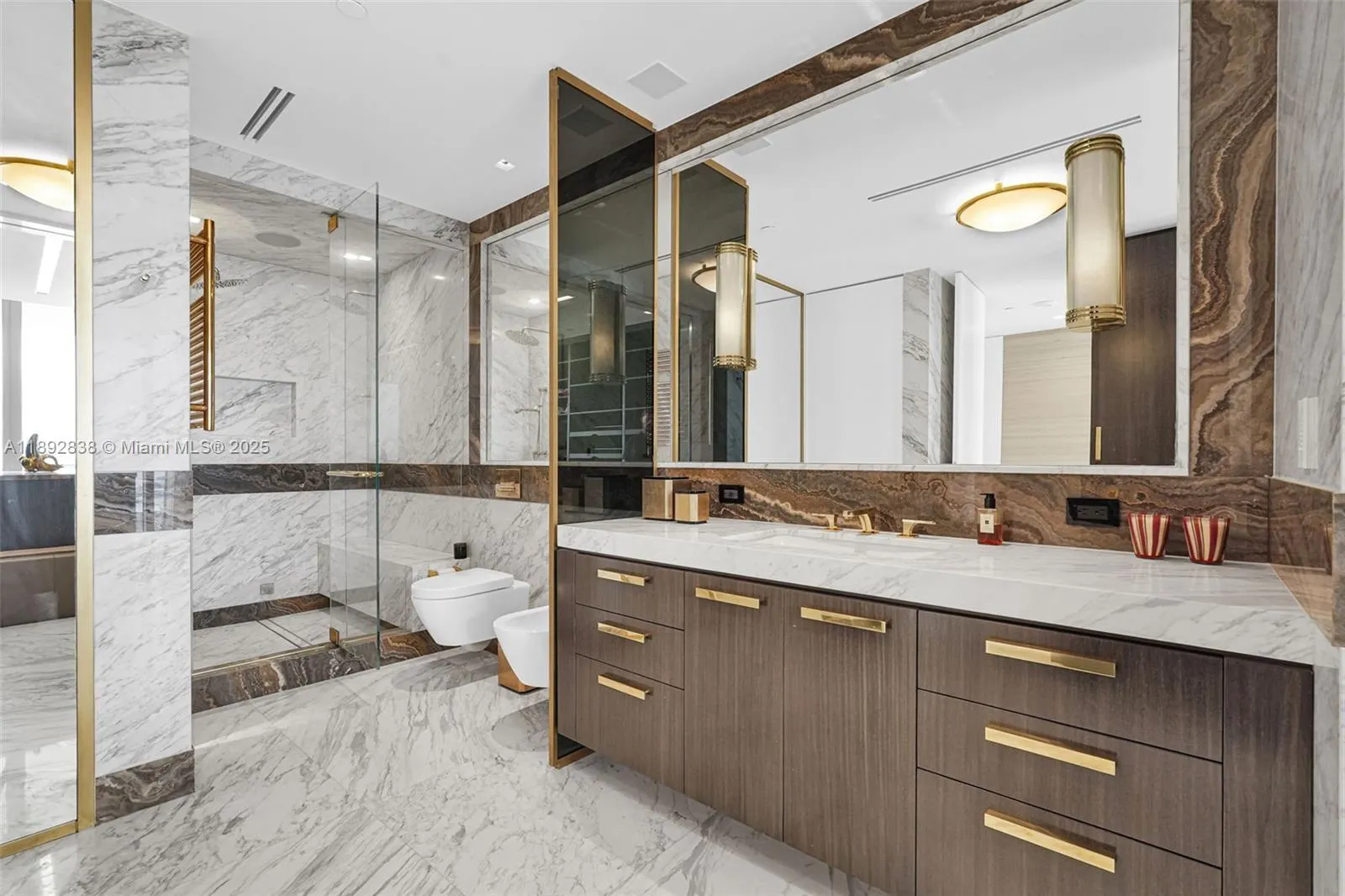9701 Collins Ave, #2104S