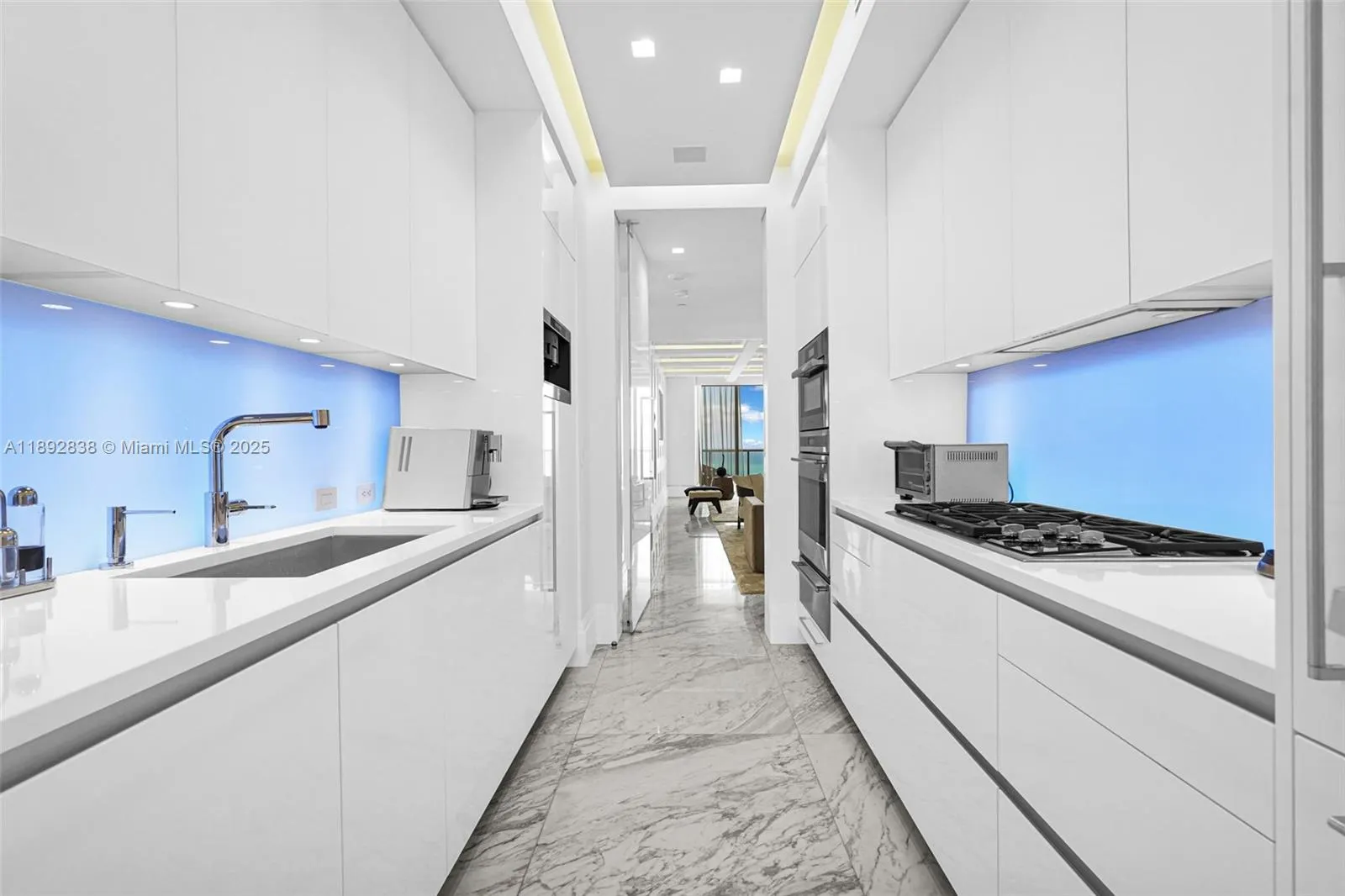 9701 Collins Ave, #2104S