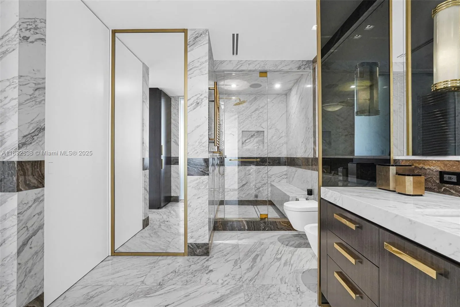 9701 Collins Ave, #2104S