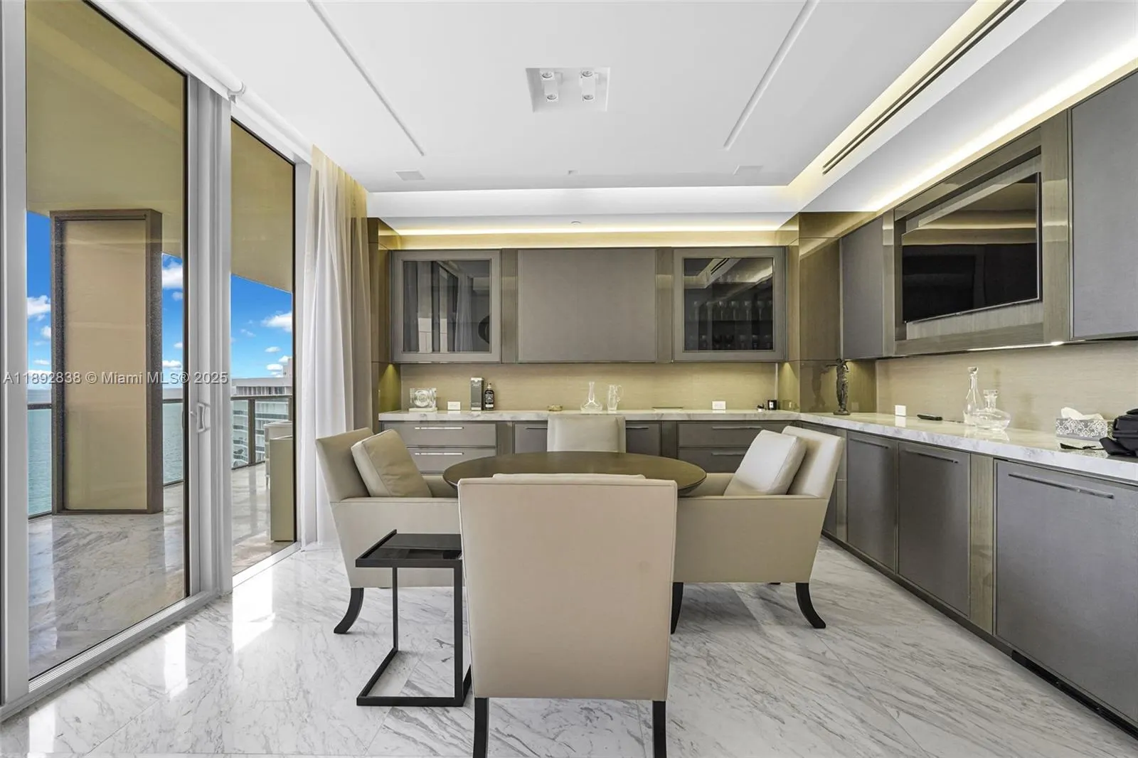 9701 Collins Ave, #2104S