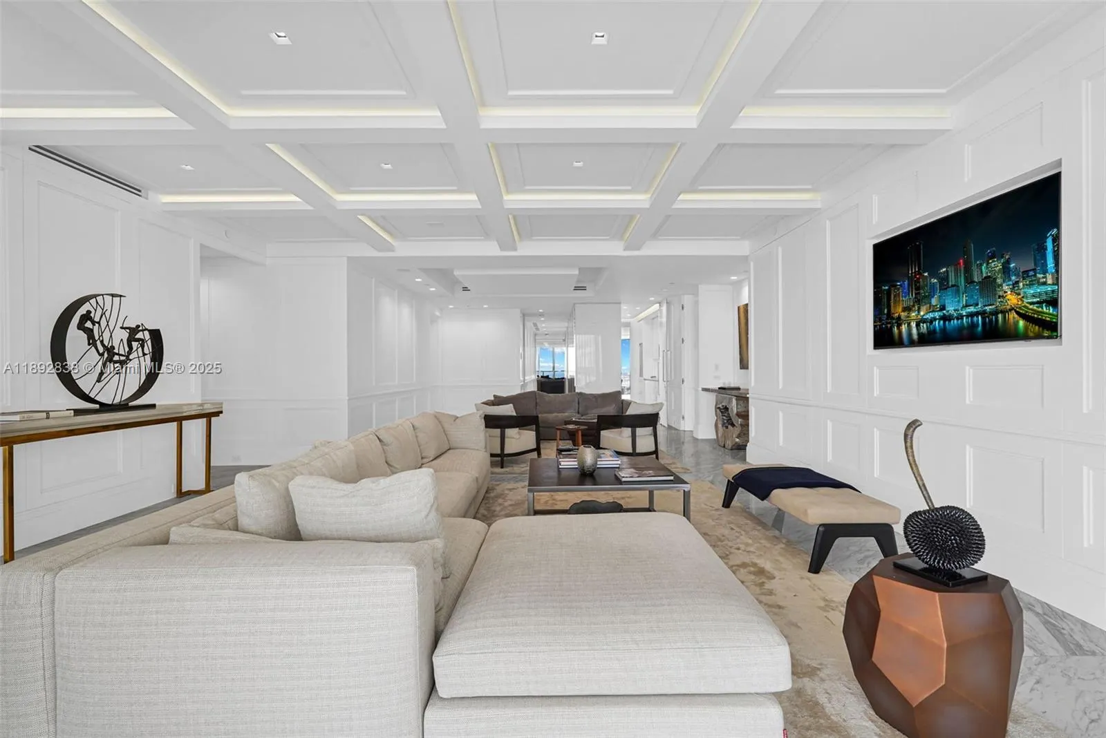 9701 Collins Ave, #2104S