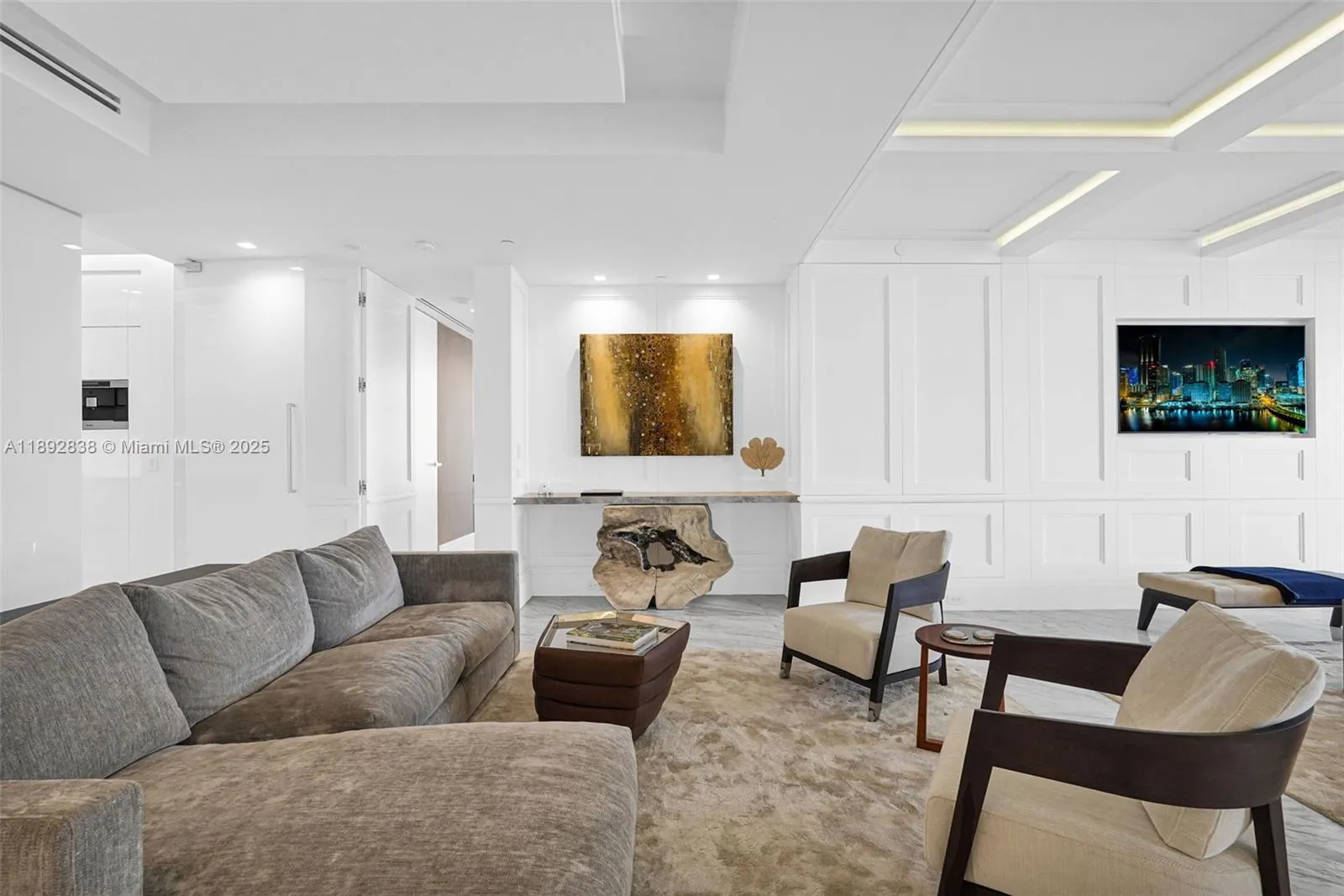 9701 Collins Ave, #2104S
