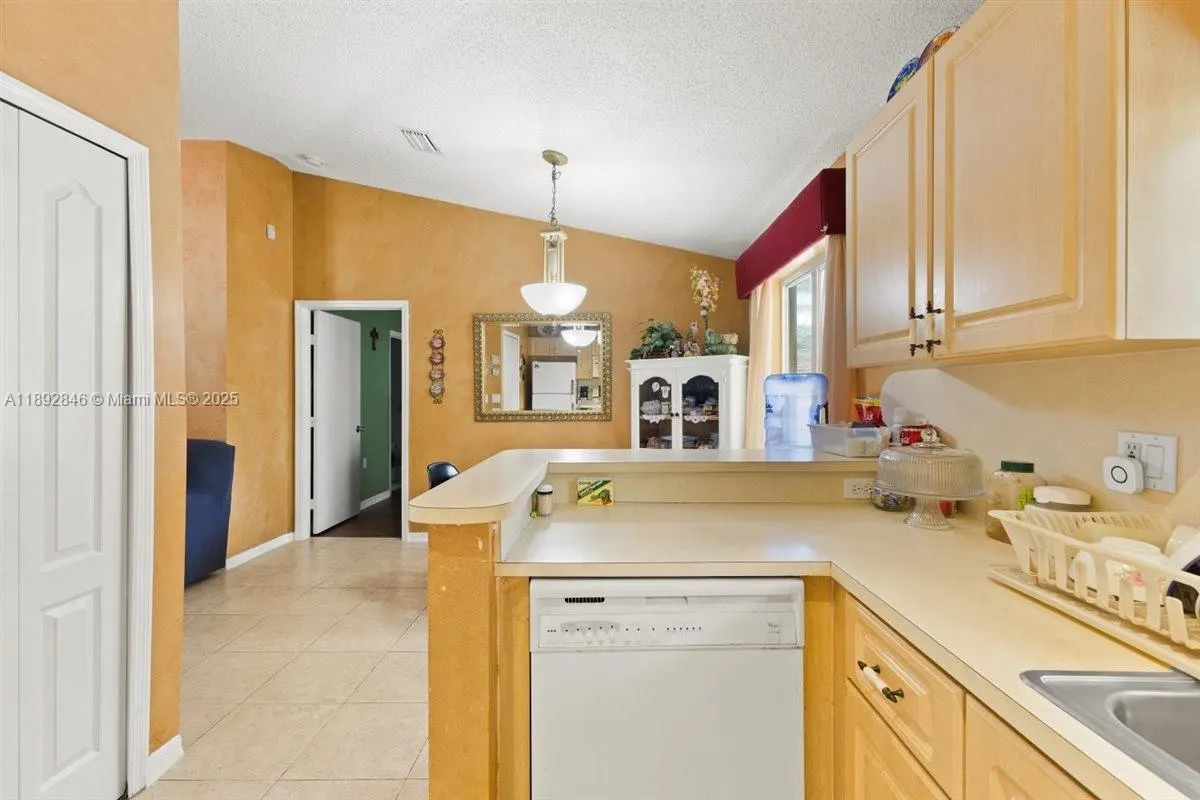 7780 NW 22nd Ct, #201