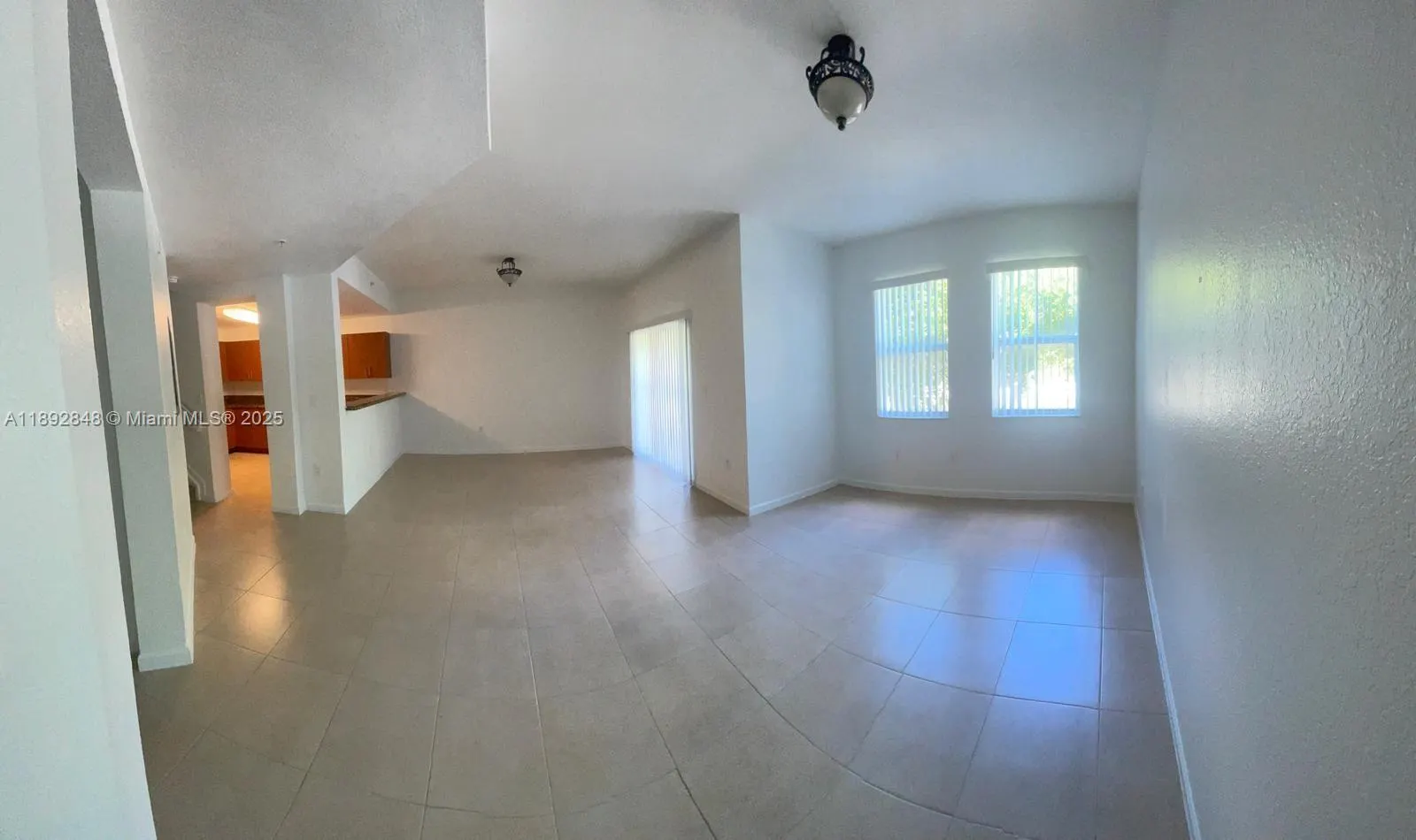 11202 NW 83rd St, #221