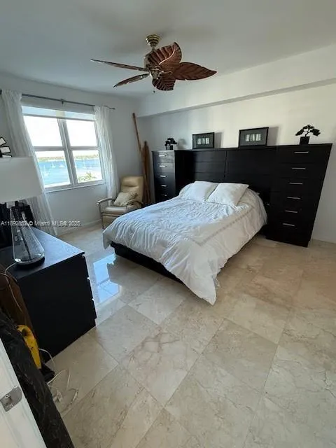 7900 Harbor Island Dr, #822