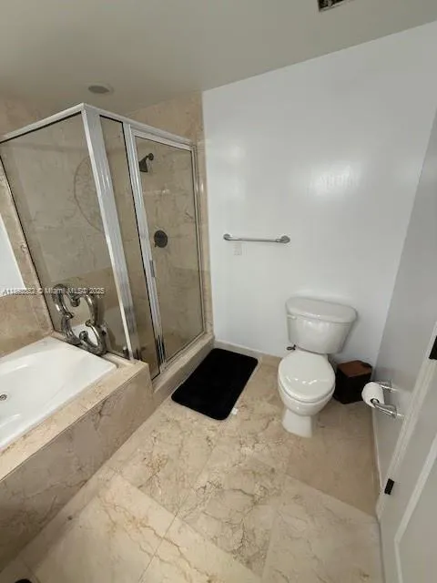 7900 Harbor Island Dr, #822