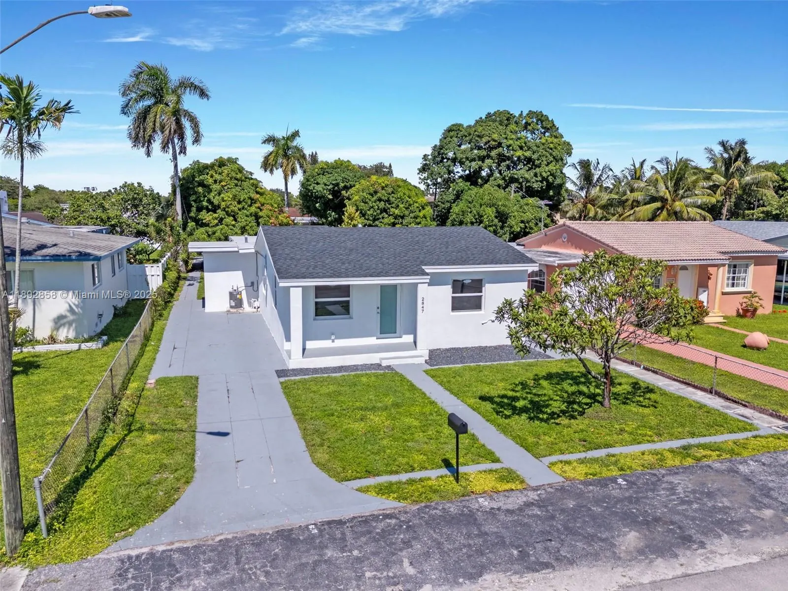 2847 Polk St