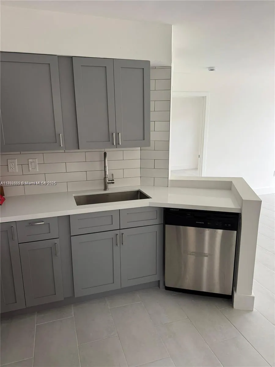 1280 S Alhambra Cir, #2209