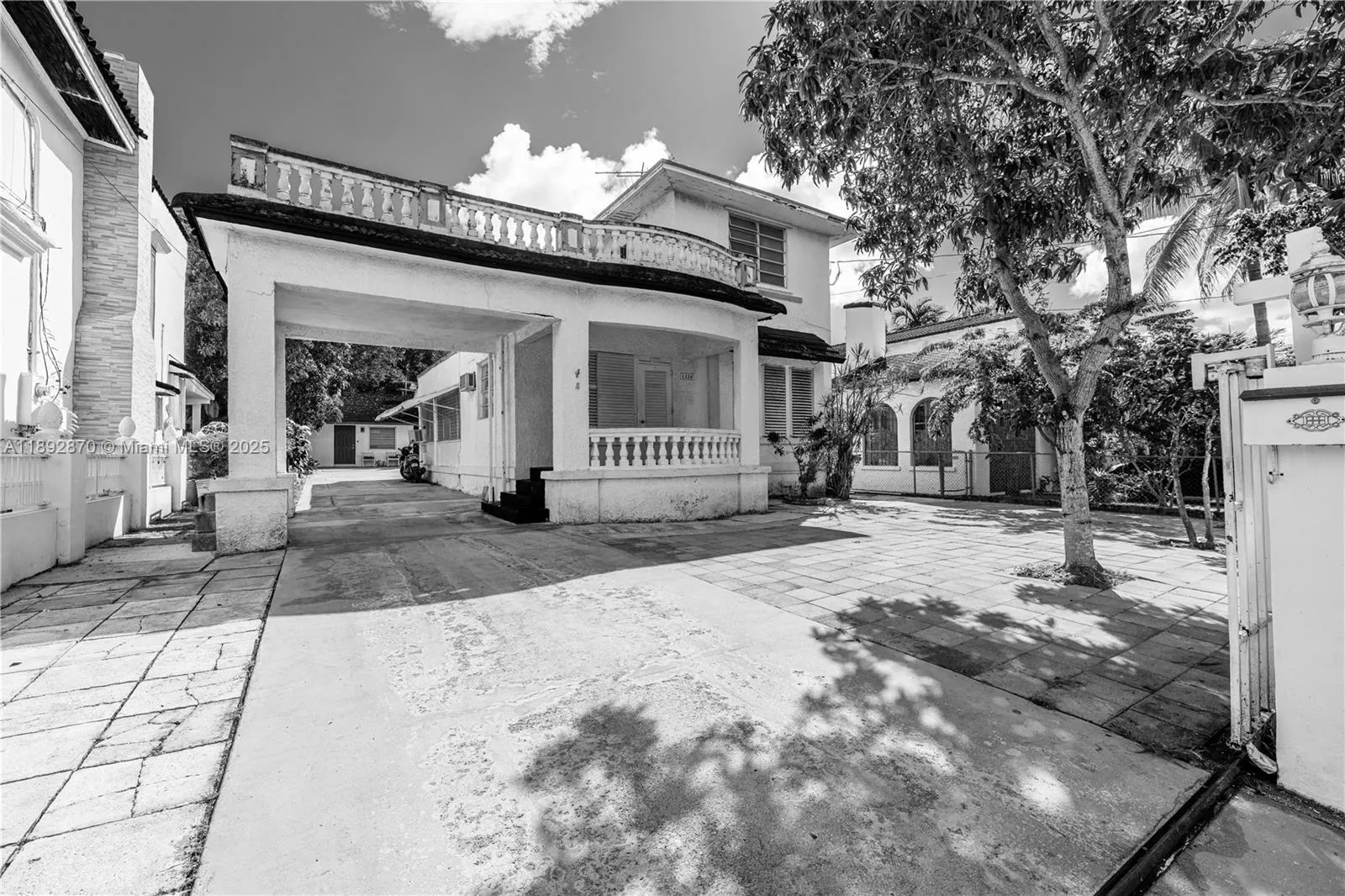 1338 SW 14th St