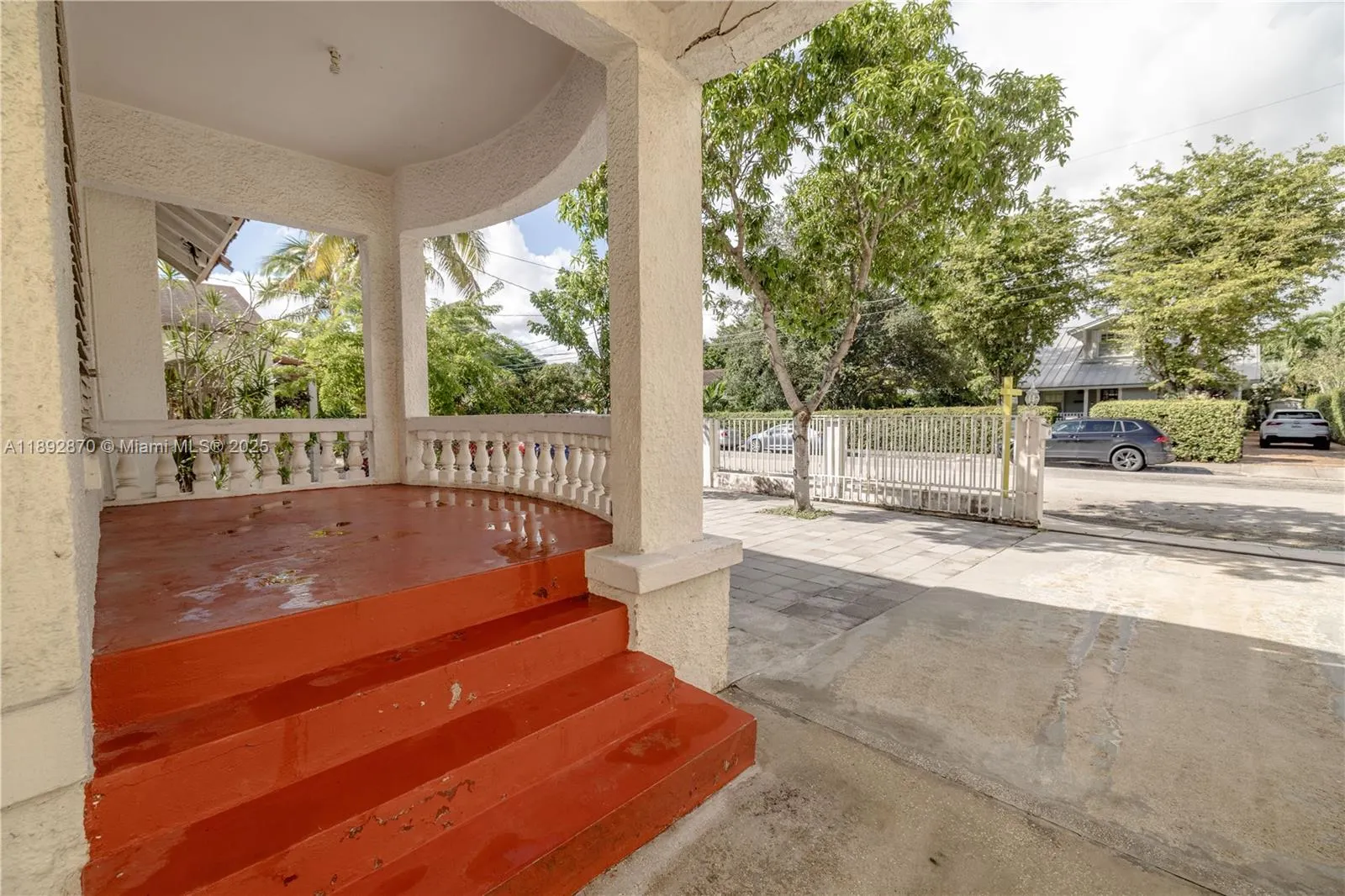 1338 SW 14th St