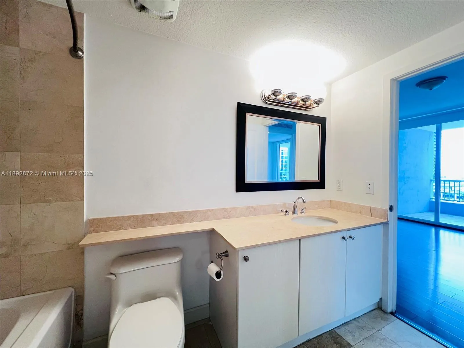 170 SE 14th St, #2107