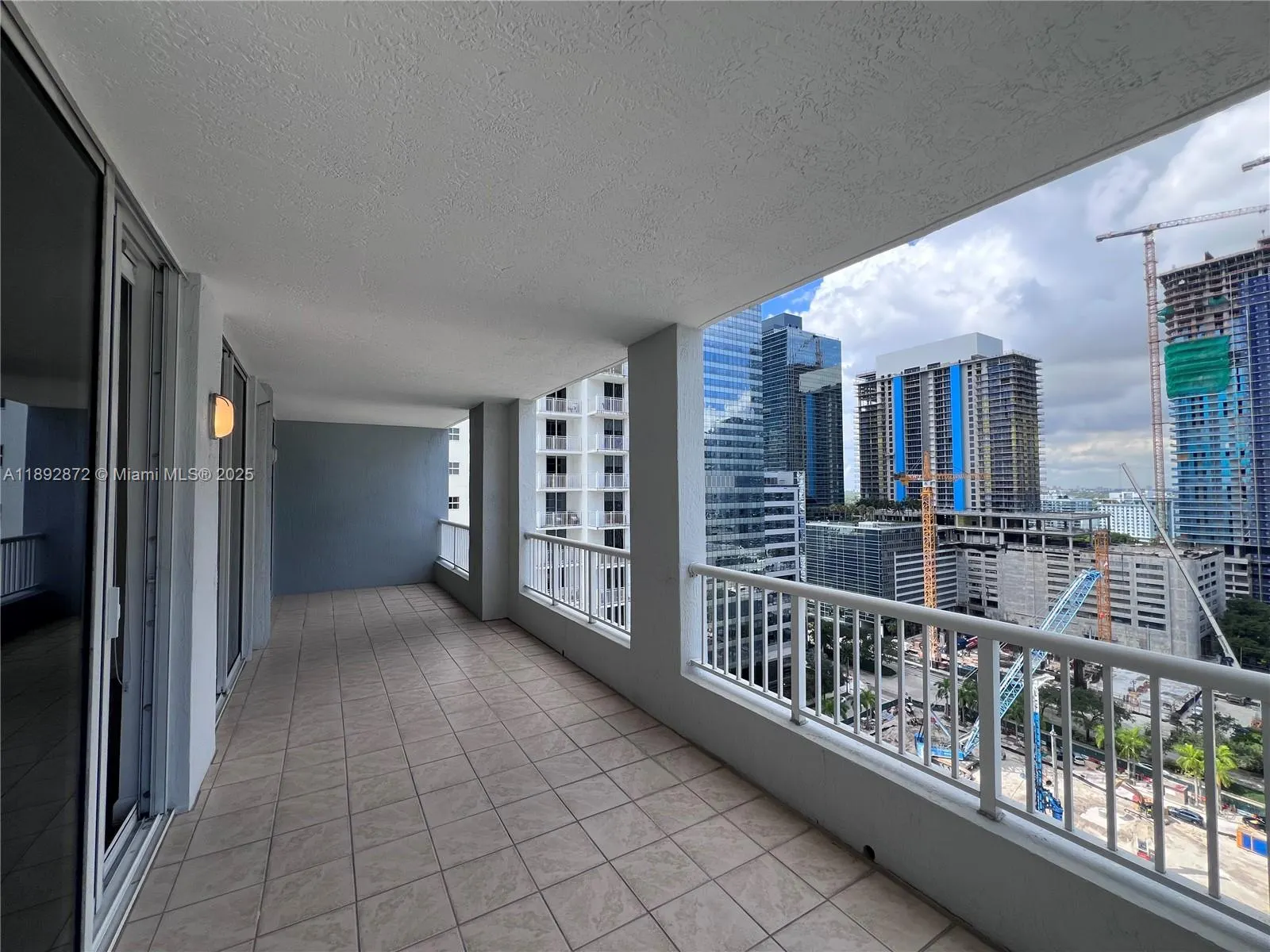 170 SE 14th St, #2107
