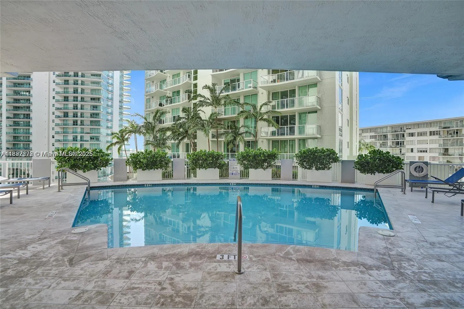 170 SE 14th St, #2107