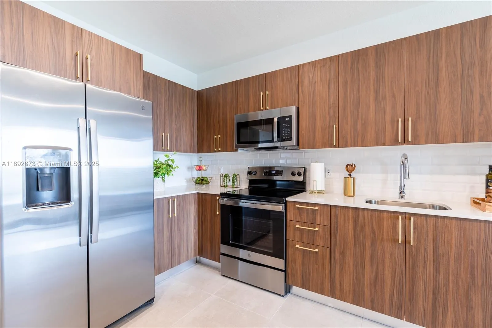 1005 Spring Garden Rd, #720