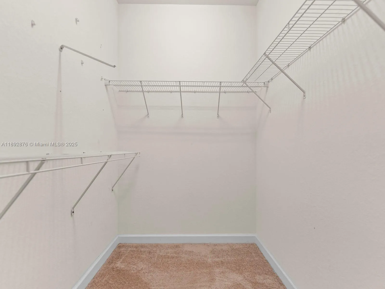 236 SE 32nd Ave