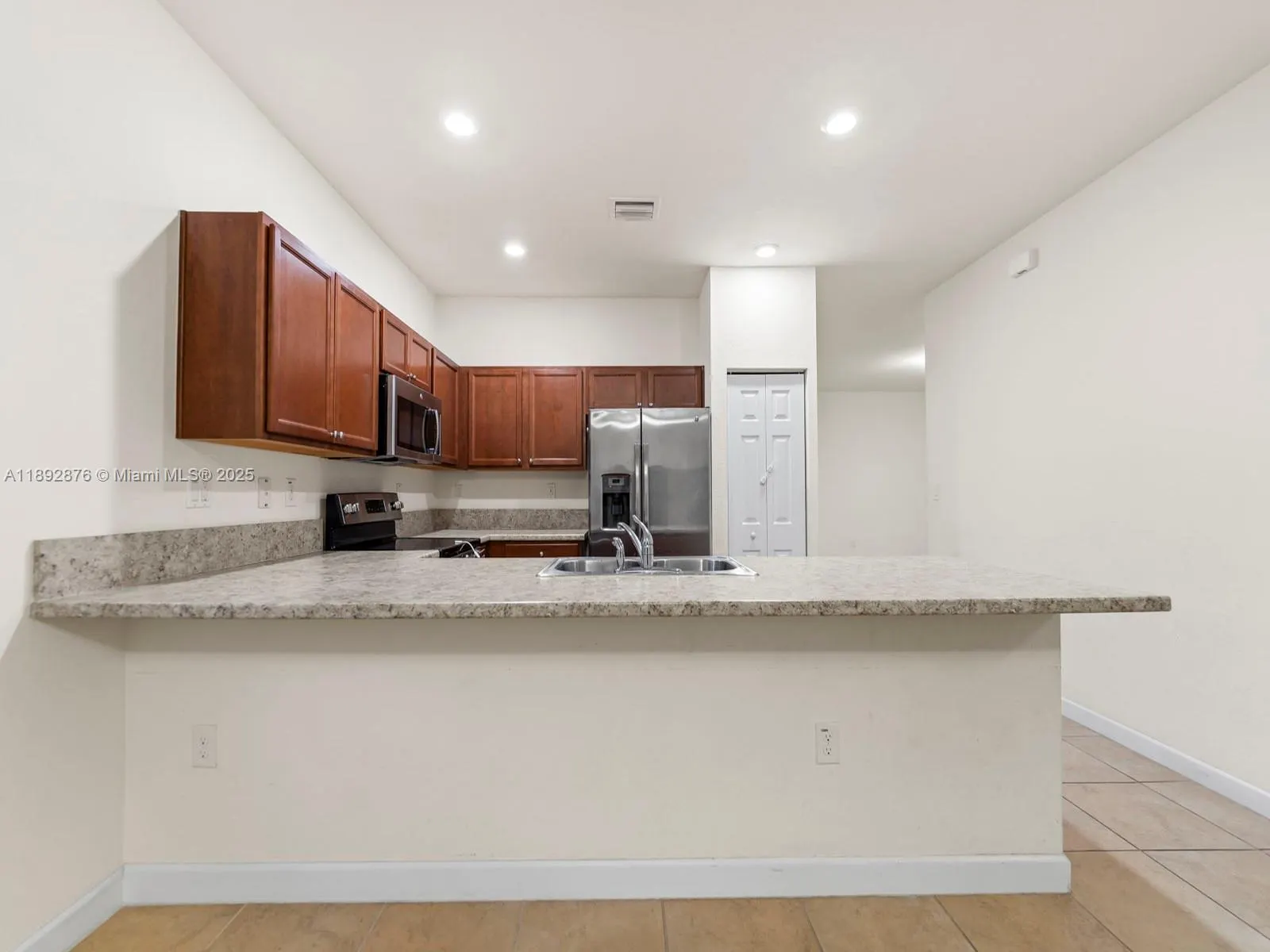 236 SE 32nd Ave