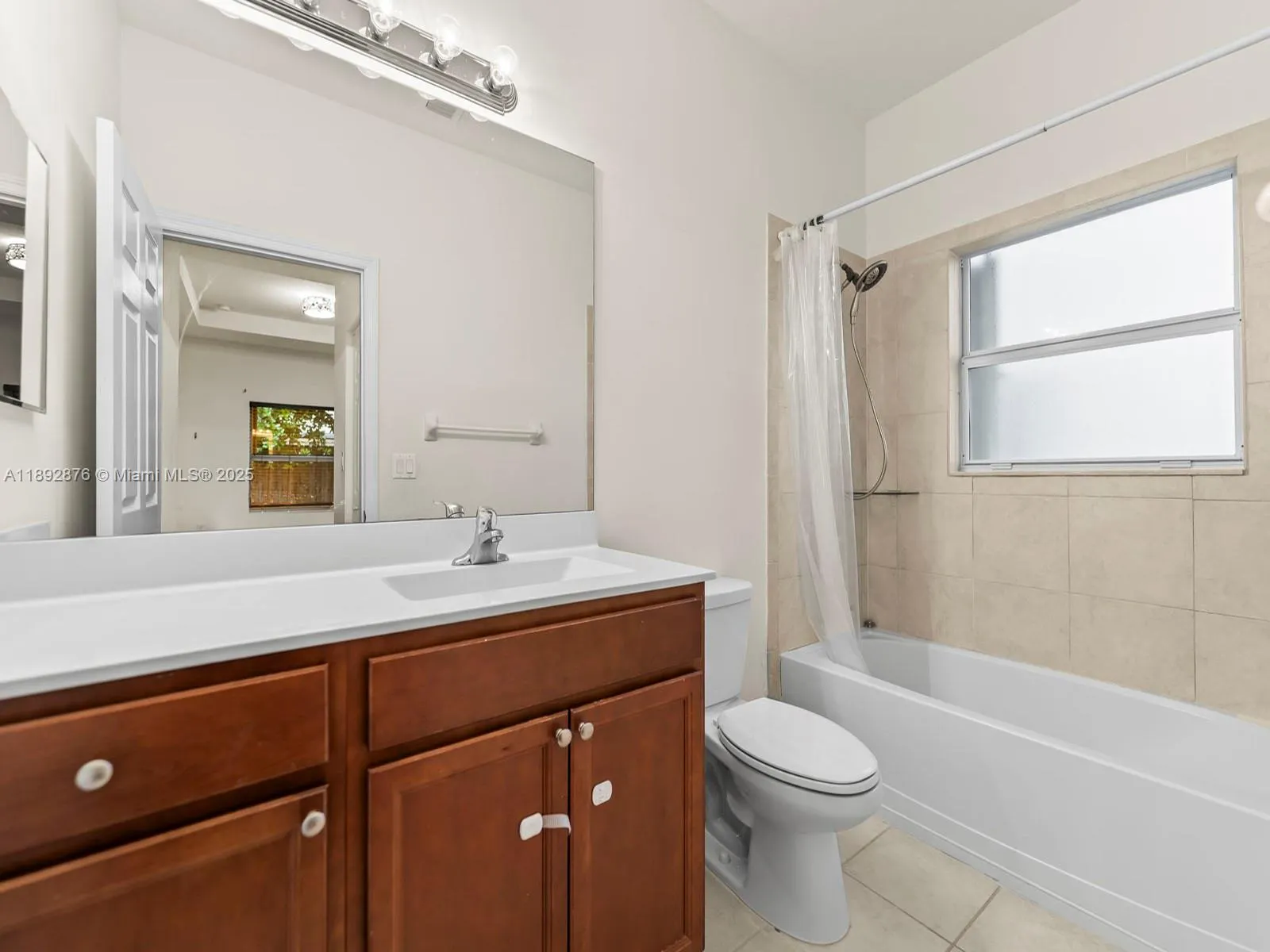 236 SE 32nd Ave