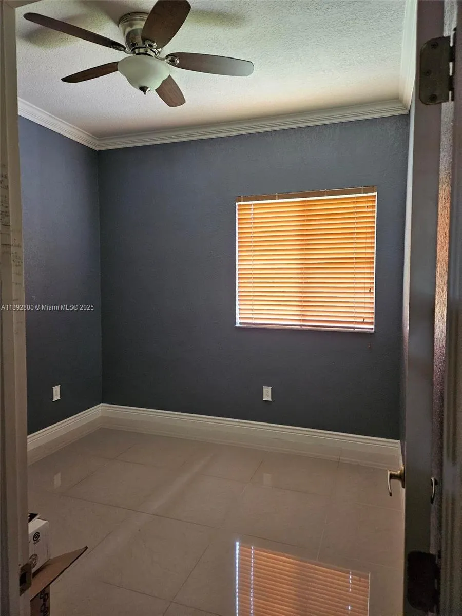 2635 SE 4th Pl