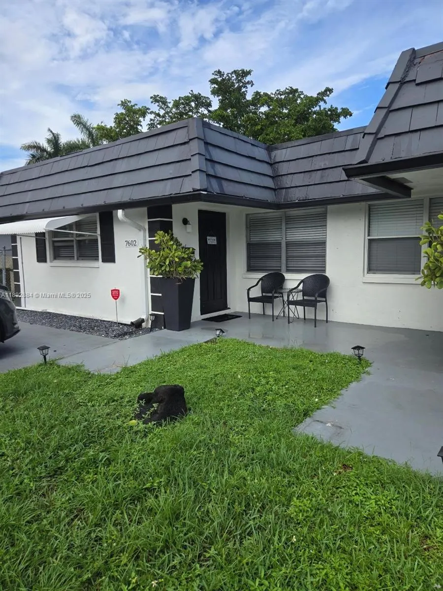 7600 NW 73rd Ter, #1-2