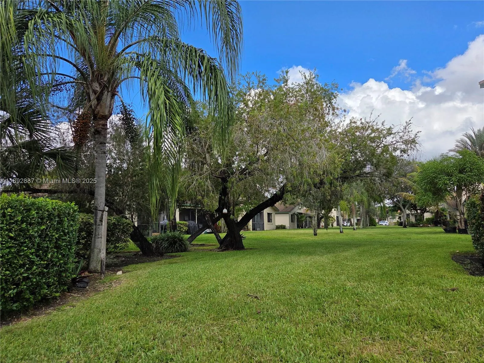 460 Lakeview Drive, #2