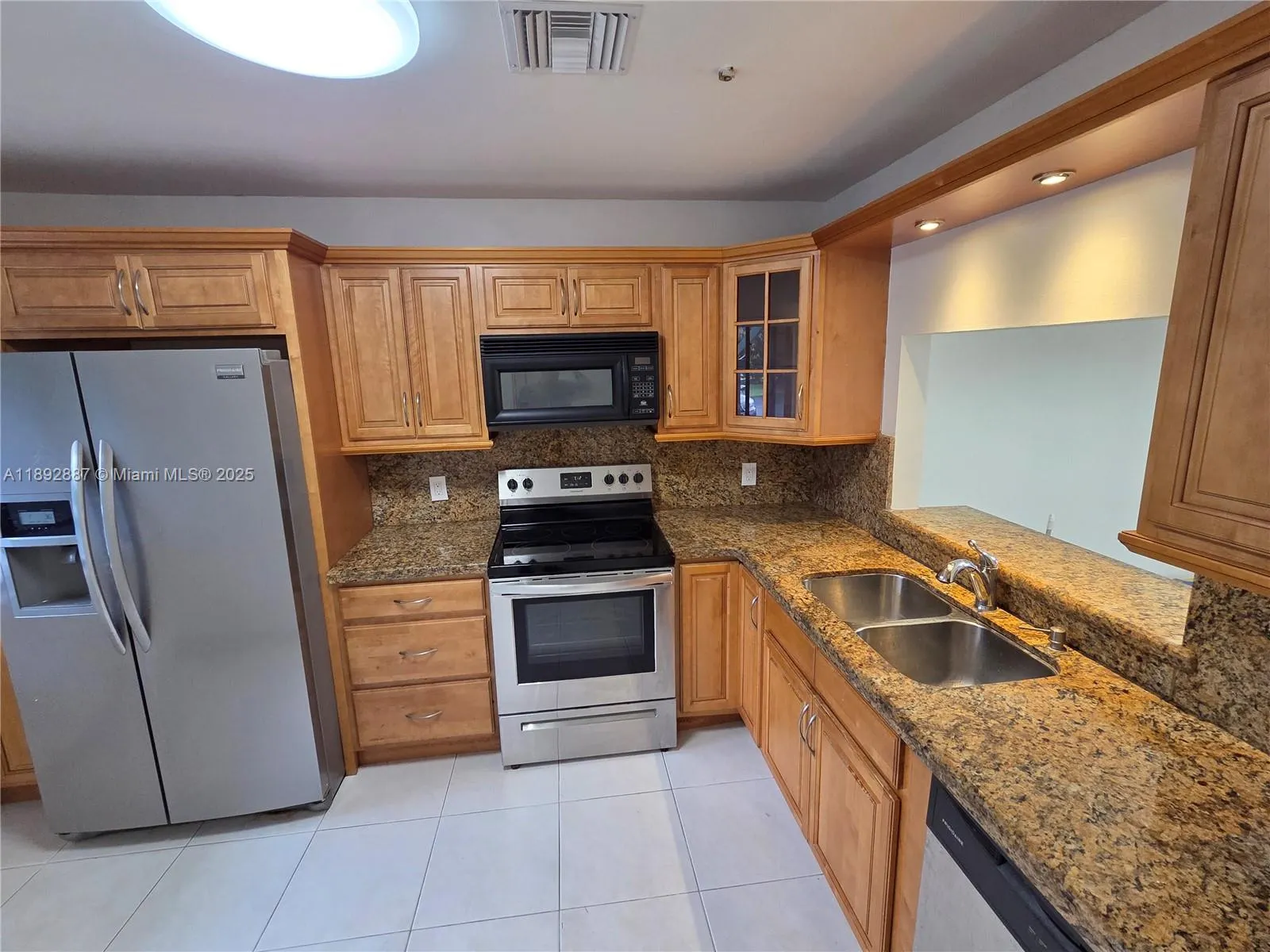 460 Lakeview Drive, #2