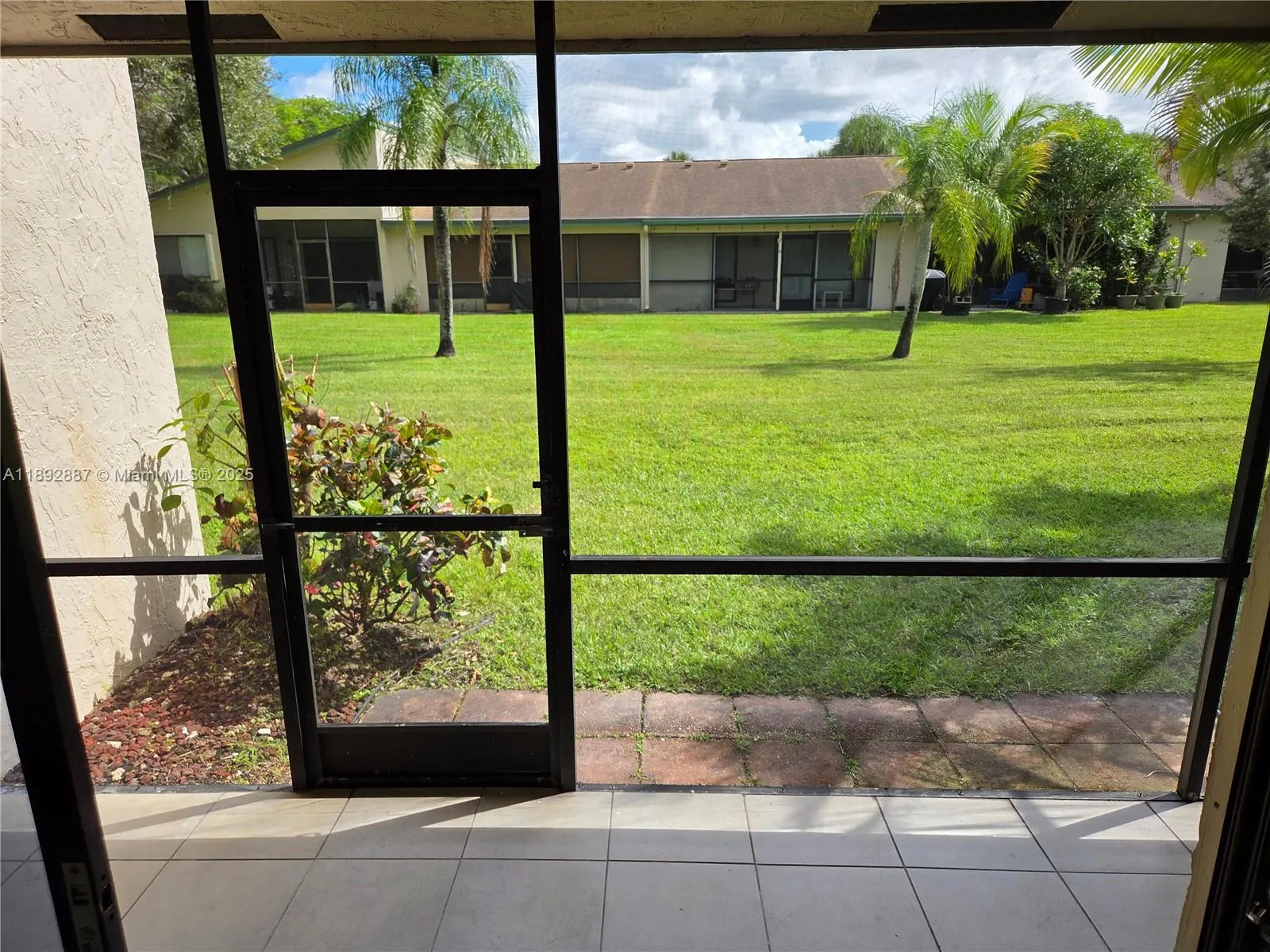 460 Lakeview Drive, #2