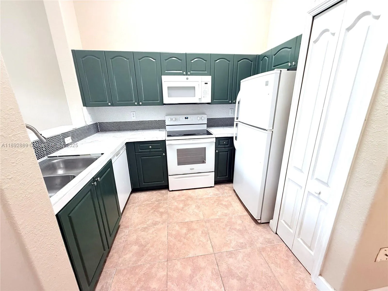 1656 SE 29th Ct, #207