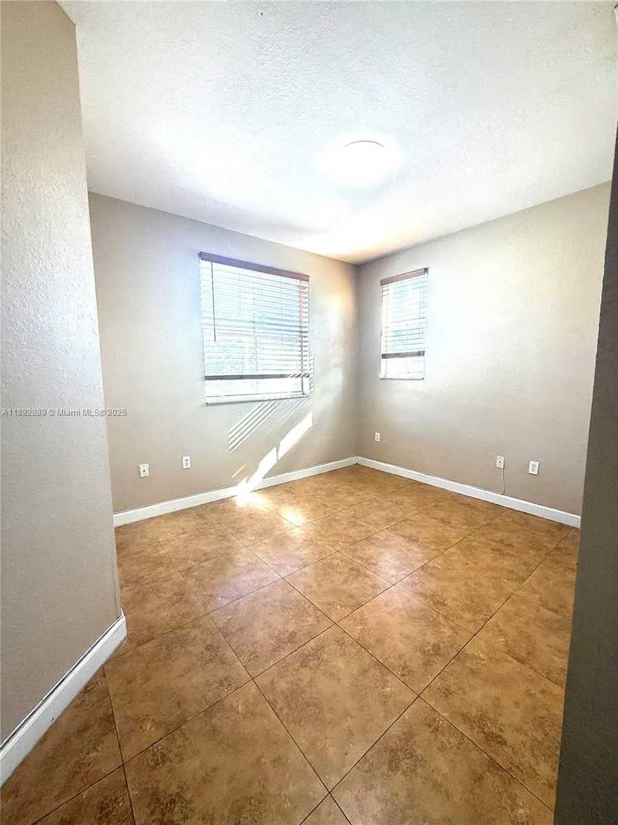 1656 SE 29th Ct, #207