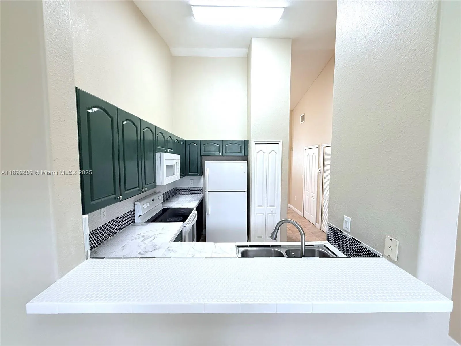 1656 SE 29th Ct, #207