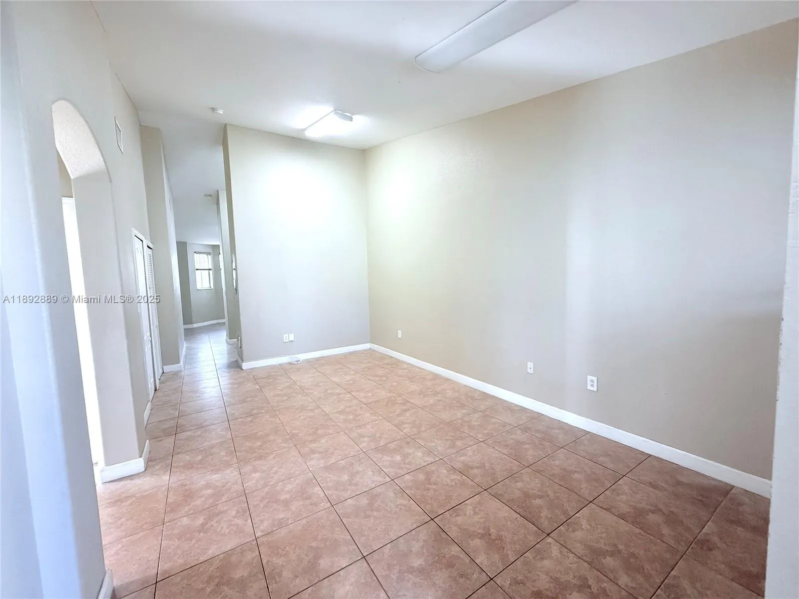 1656 SE 29th Ct, #207