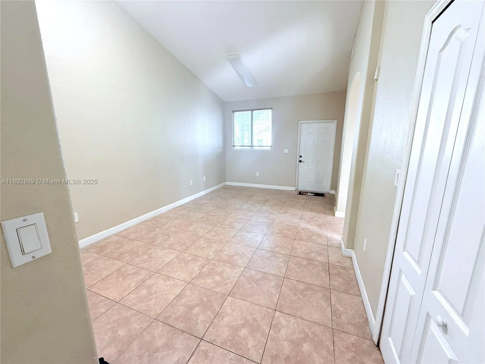 1656 SE 29th Ct, #207