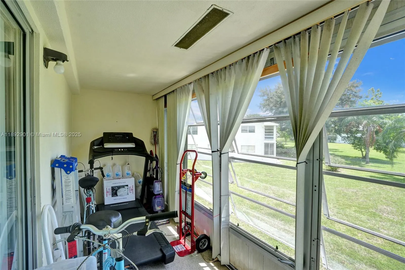 122 Oakridge I, #122