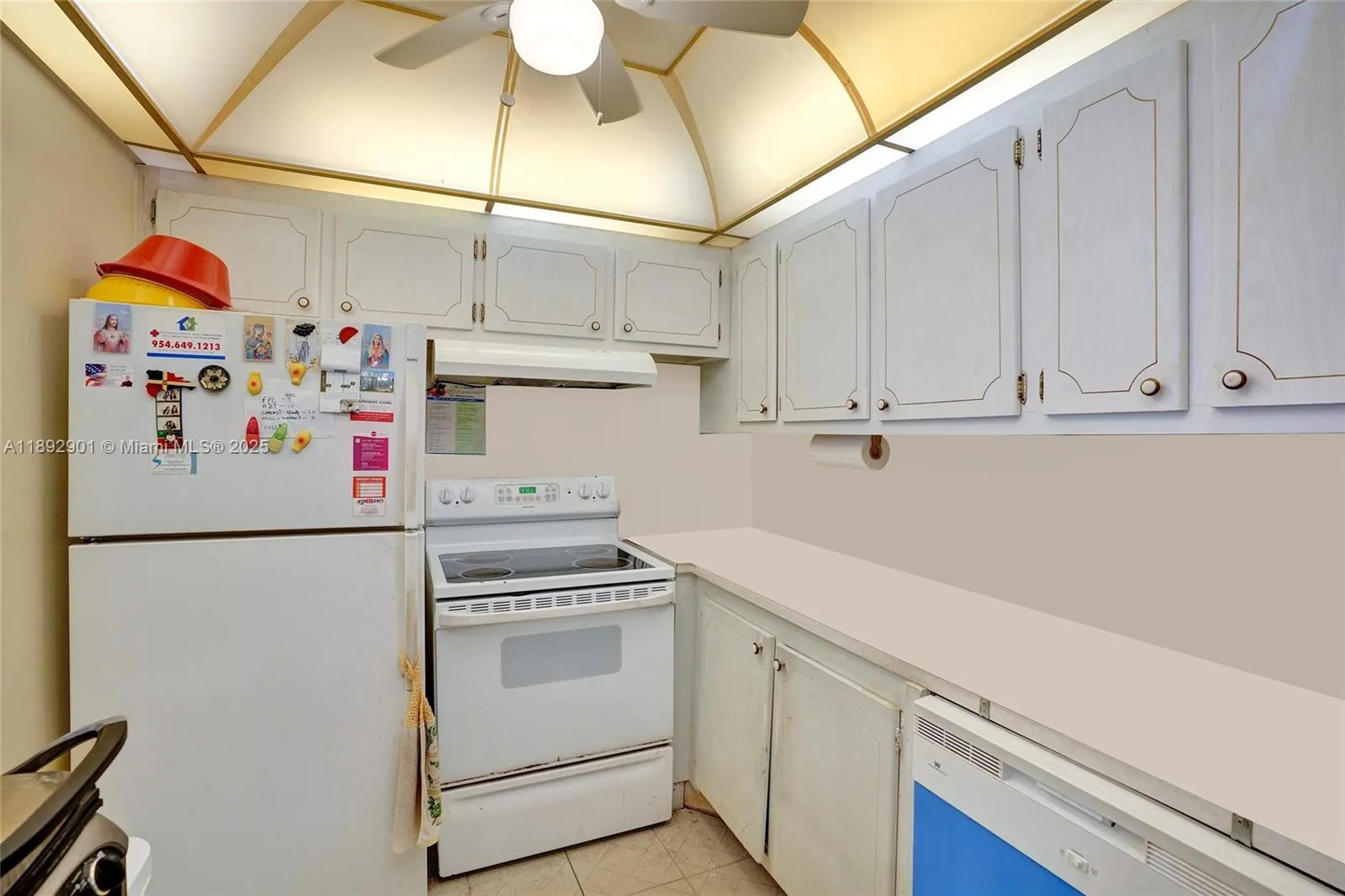 122 Oakridge I, #122